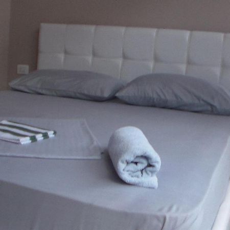 Shkoder Hotel Temali ภายนอก รูปภาพ