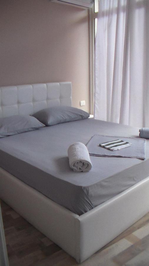 Shkoder Hotel Temali ภายนอก รูปภาพ