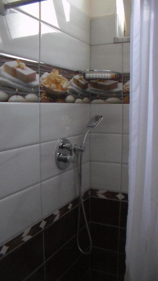 Shkoder Hotel Temali ภายนอก รูปภาพ