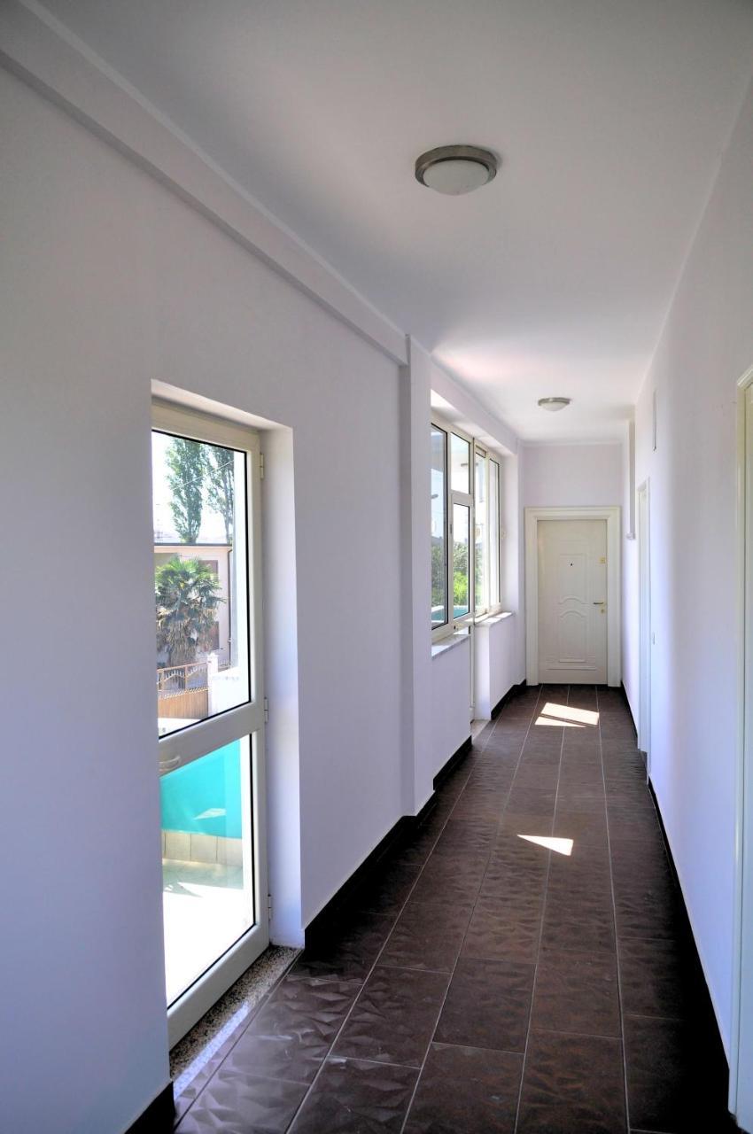 Shkoder Hotel Temali ภายนอก รูปภาพ