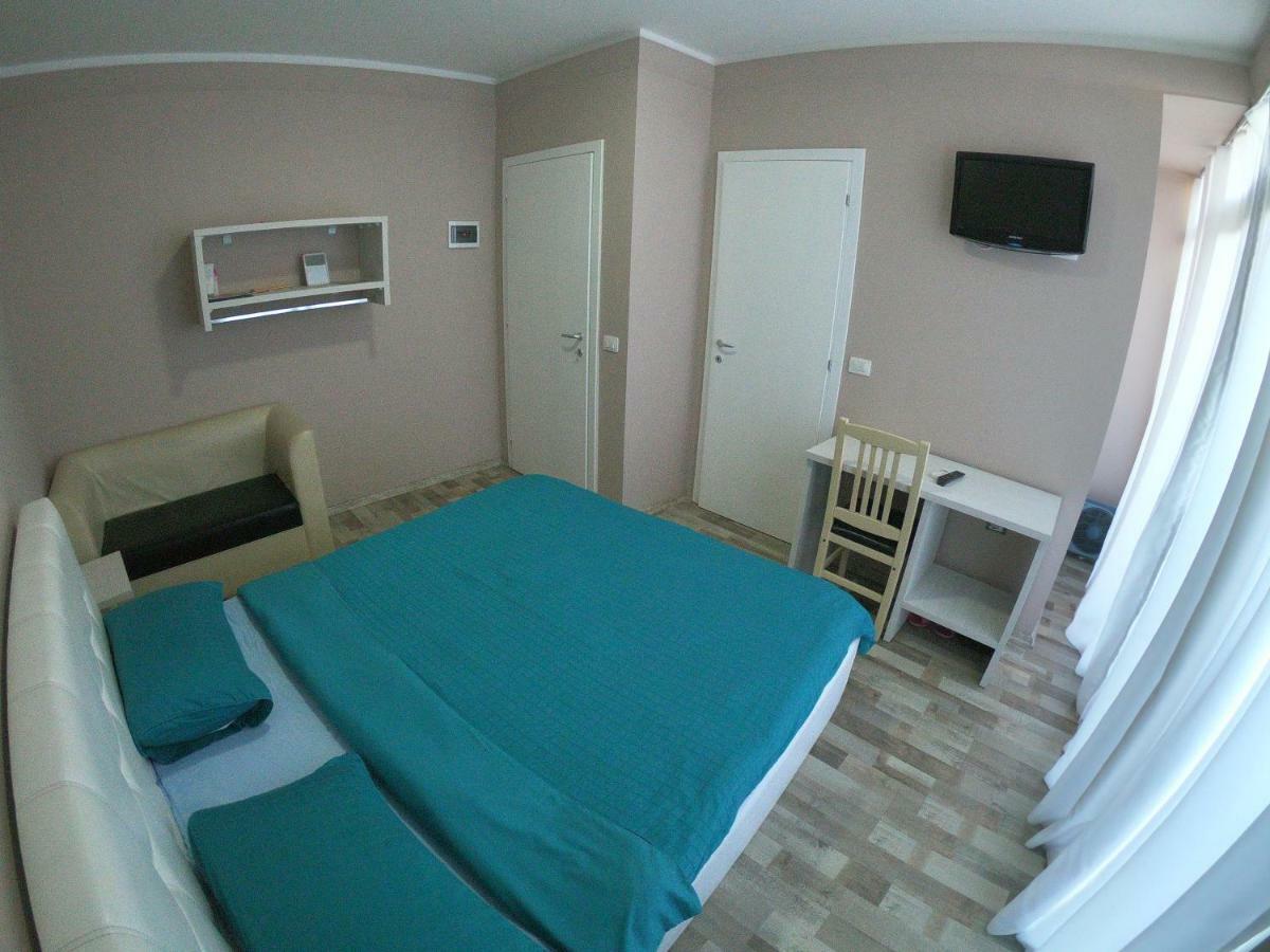 Shkoder Hotel Temali ภายนอก รูปภาพ